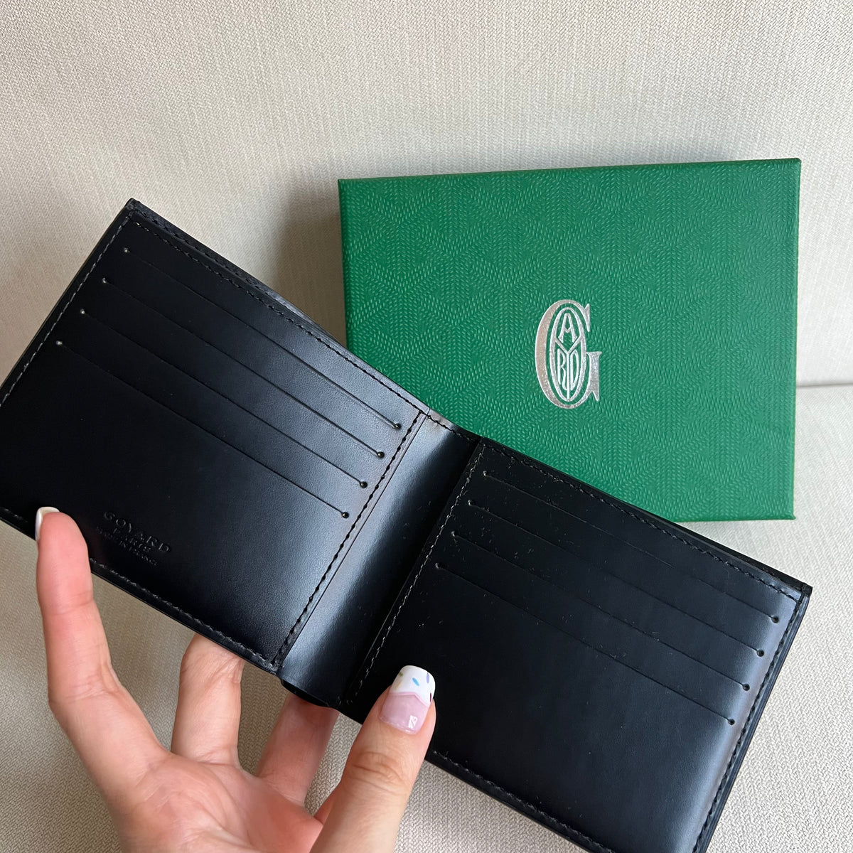 新宿伊勢丹購入 正規品 GOYARD victoire 二つ折り財布 ブラック-リファ 新宿伊勢丹購入 正規品 GOYARD victoire 二つ折り財布 ブラック-リファ