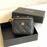 Chanel vanity box 小盒子 黑色 - hk$16800 (訂金)